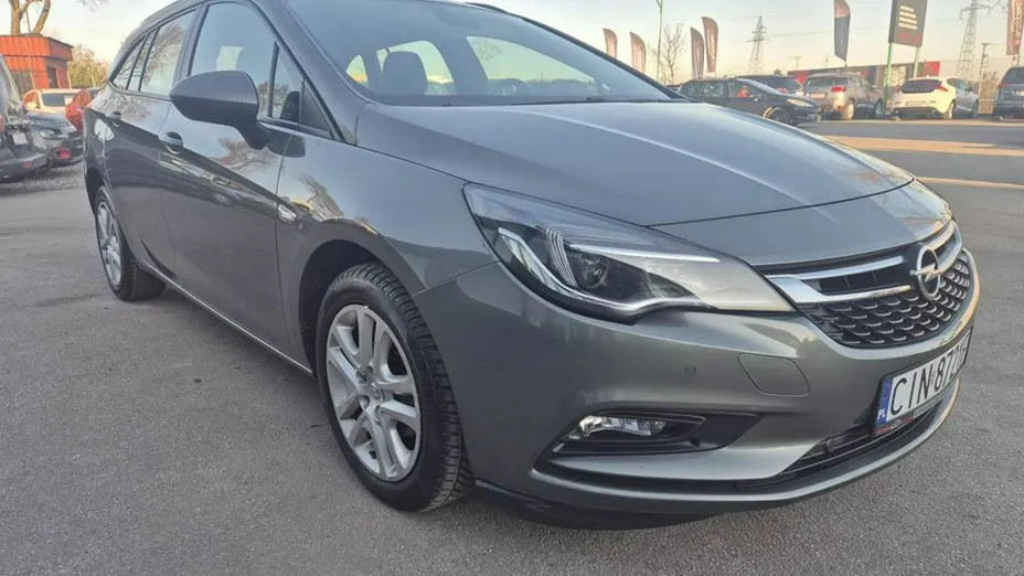 OPEL Astra -