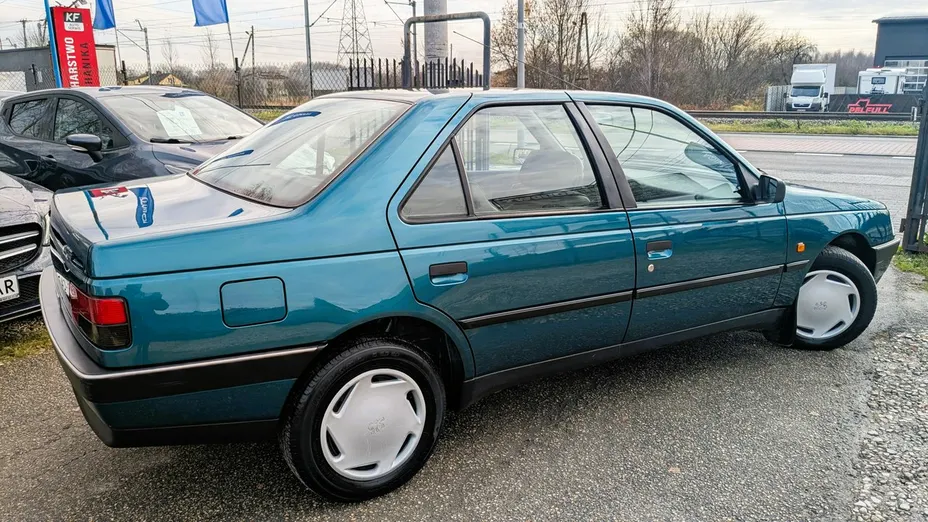 PEUGEOT 405 -