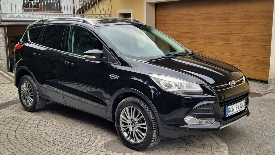 FORD Kuga -
