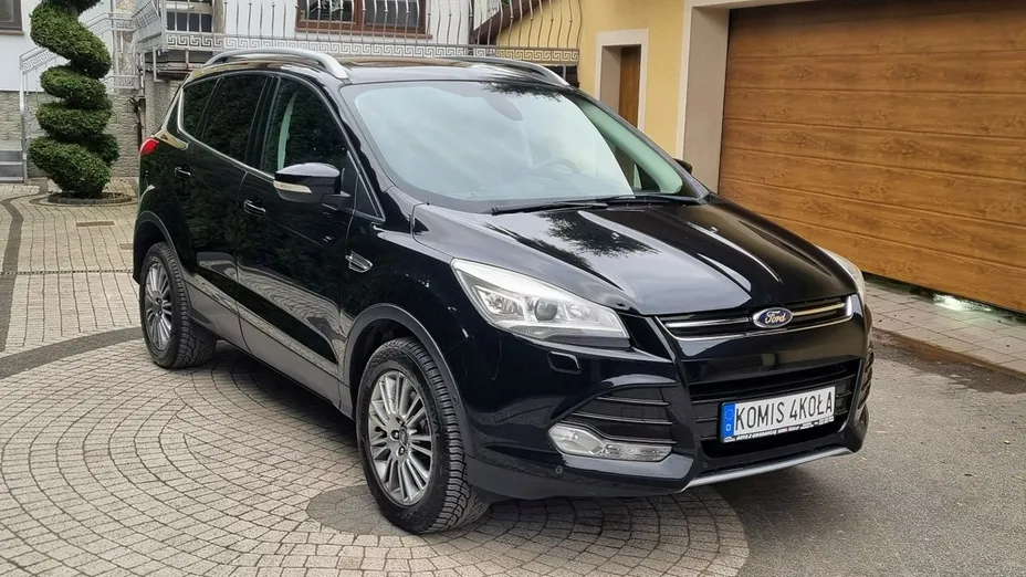 FORD Kuga -
