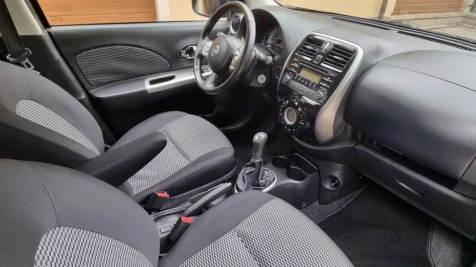 NISSAN Micra -