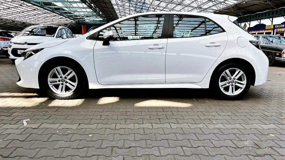 TOYOTA Corolla -