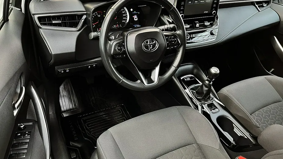 TOYOTA Corolla -