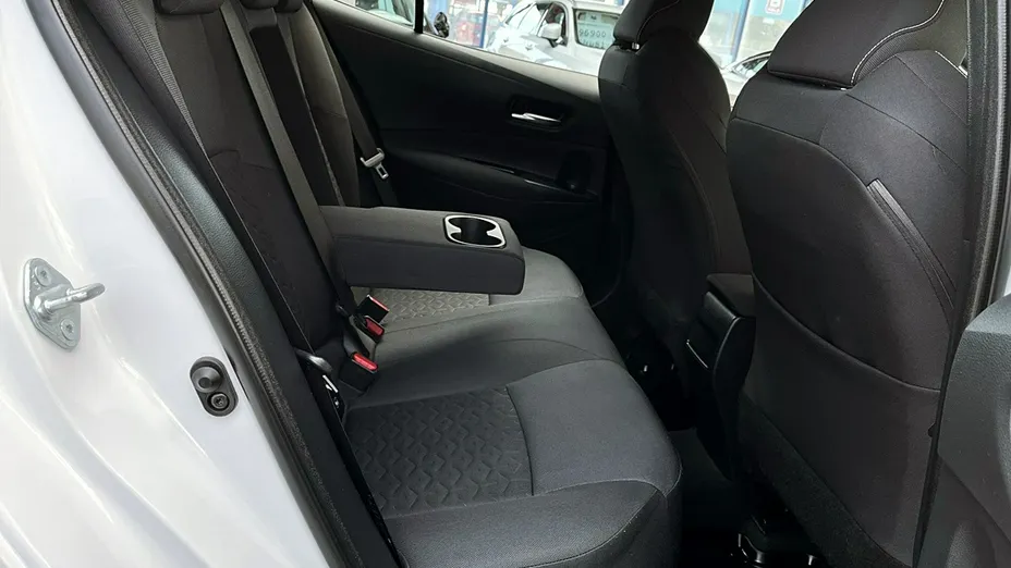 TOYOTA Corolla -