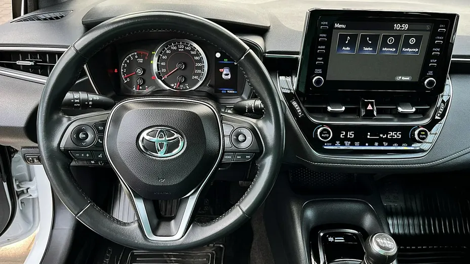 TOYOTA Corolla -