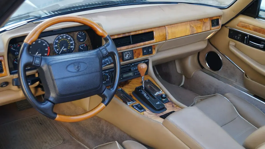 JAGUAR XJS -