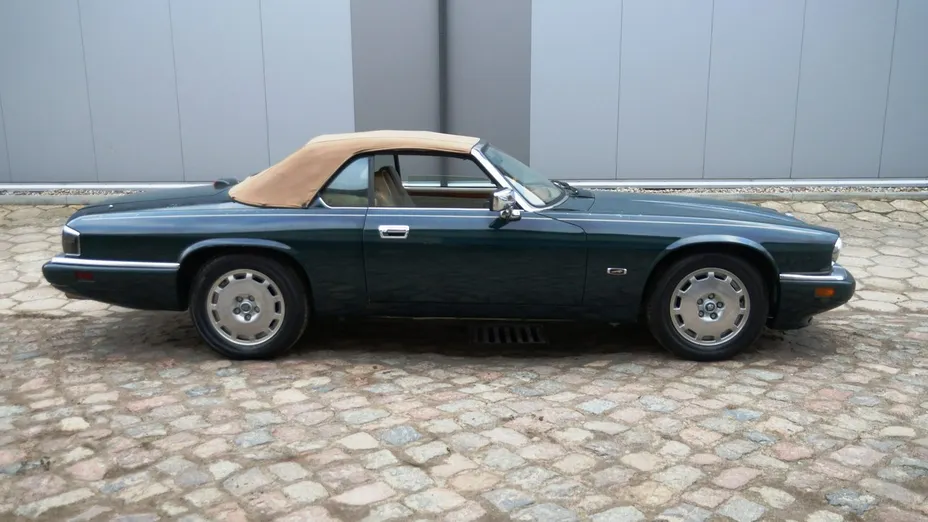JAGUAR XJS -