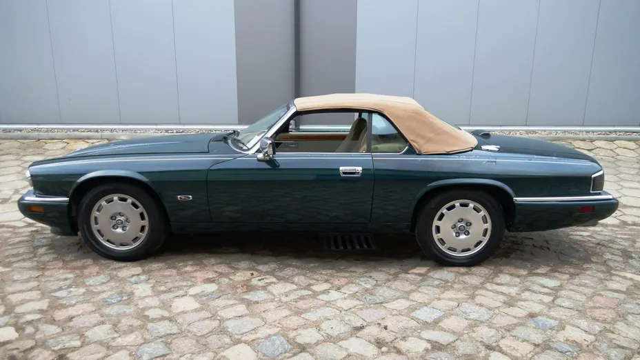 JAGUAR XJS -
