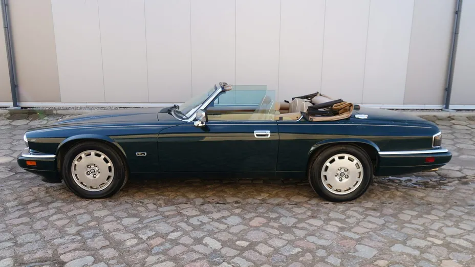 JAGUAR XJS -