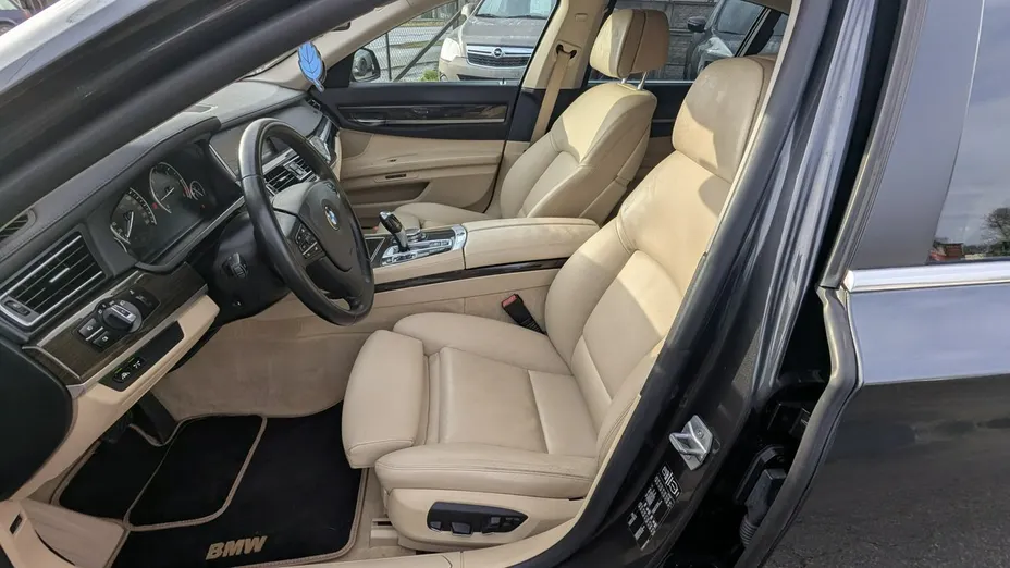 BMW Seria 7 -