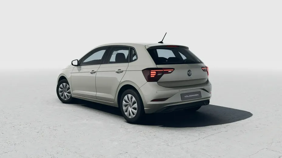 VOLKSWAGEN Polo -