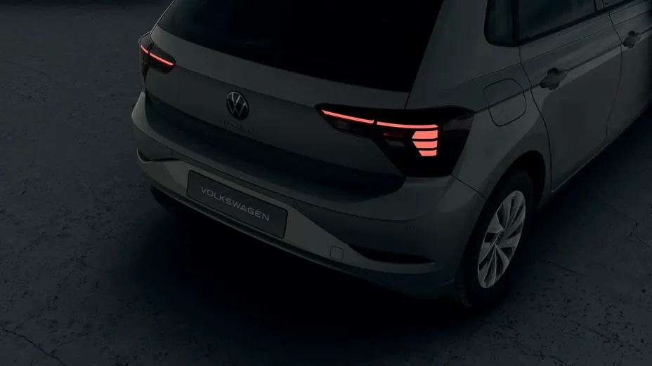 VOLKSWAGEN Polo -