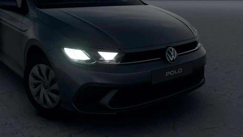 VOLKSWAGEN Polo -