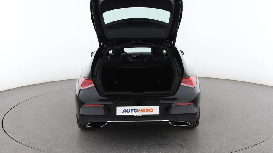 MERCEDES-BENZ CLA -