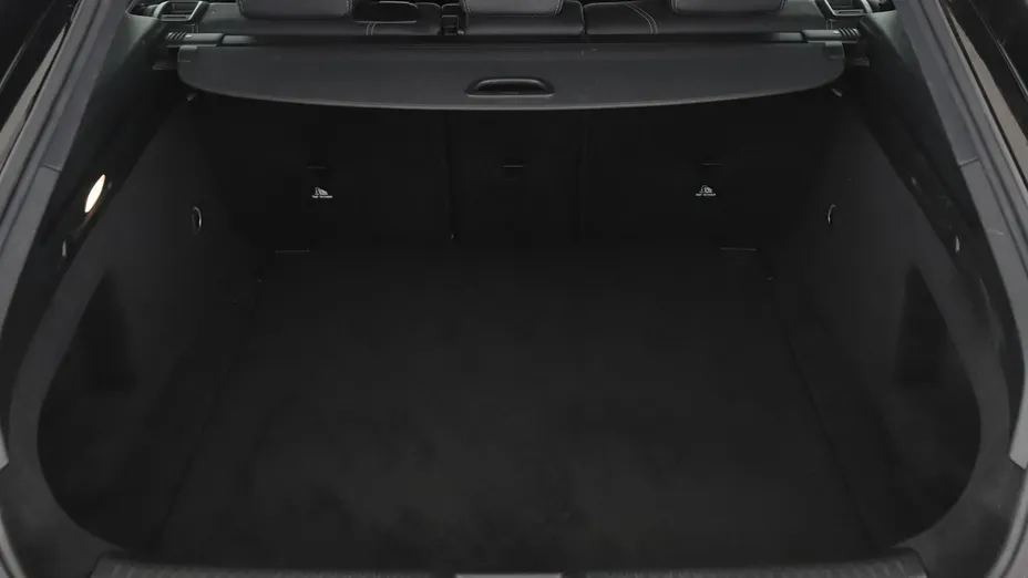 MERCEDES-BENZ CLA -