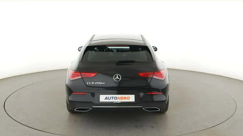 MERCEDES-BENZ CLA -