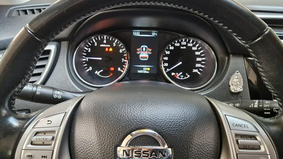 NISSAN Qashqai -
