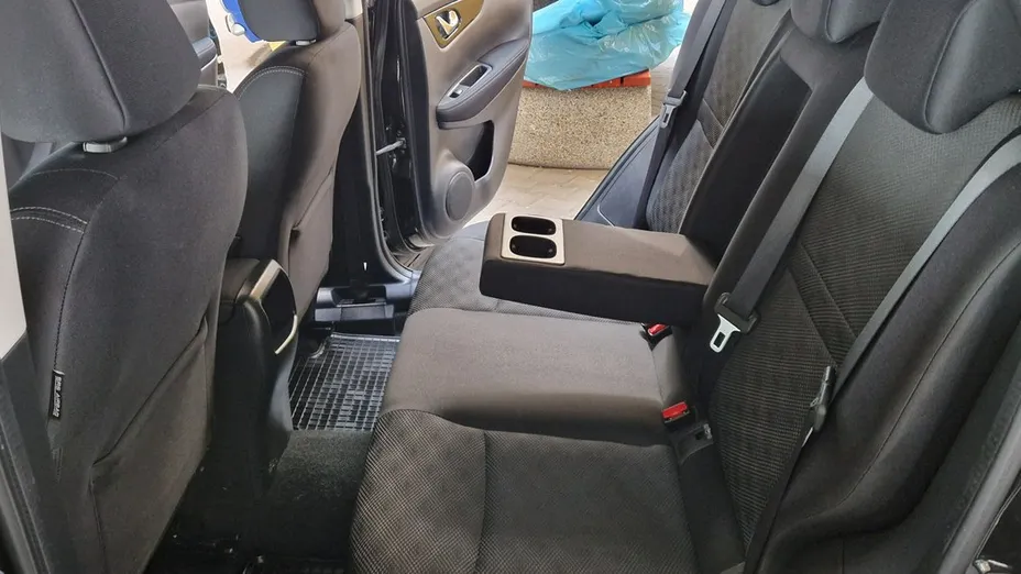 NISSAN Qashqai -
