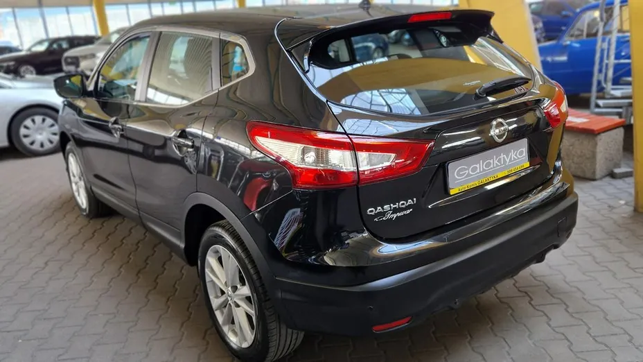 NISSAN Qashqai -