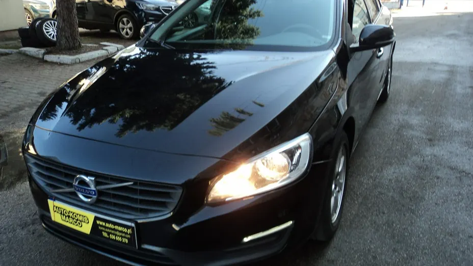 VOLVO S60 -
