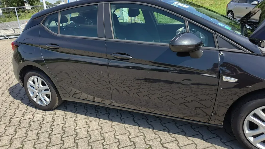 OPEL Astra -