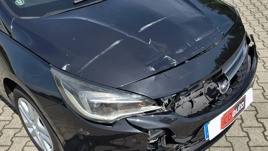 OPEL Astra -