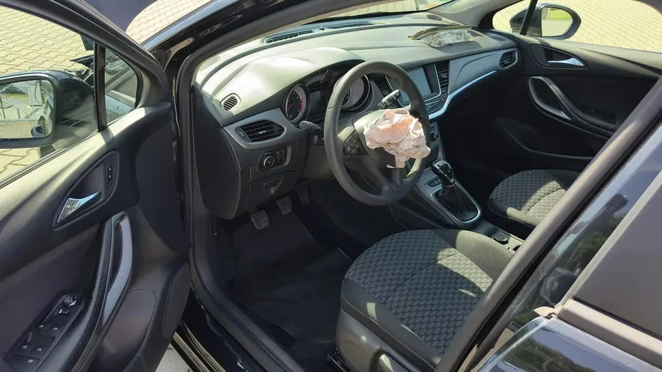 OPEL Astra -