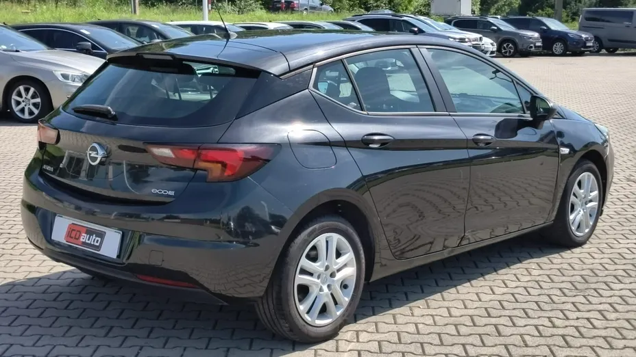 OPEL Astra -