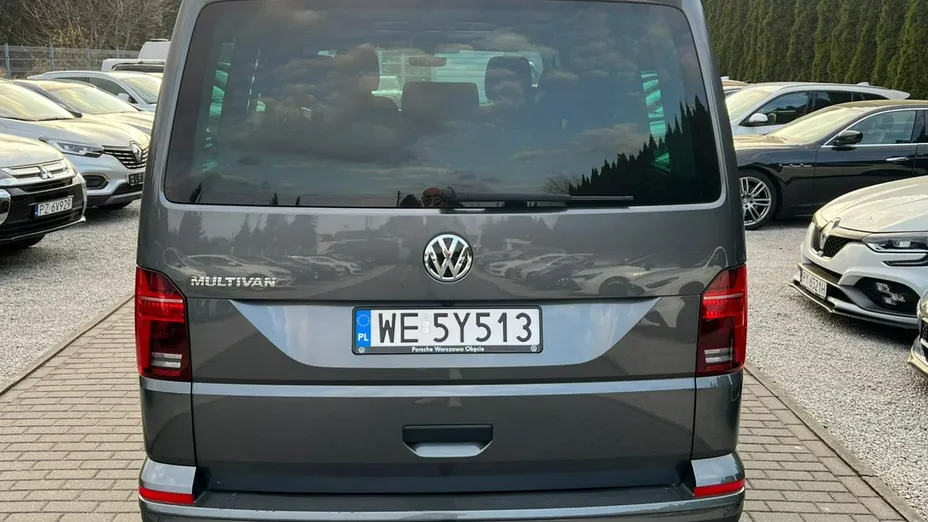 VOLKSWAGEN Multivan -