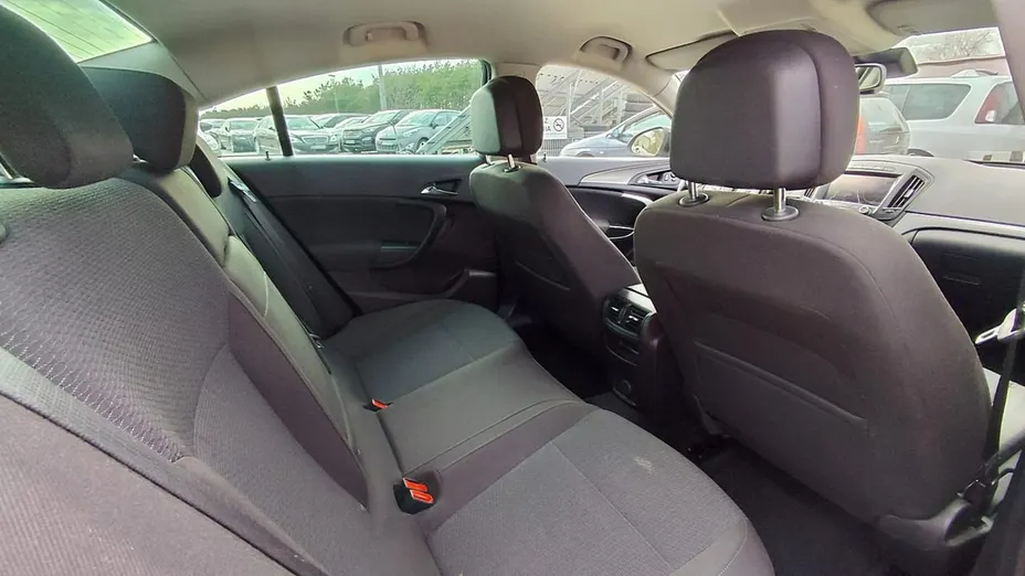 OPEL Insignia -