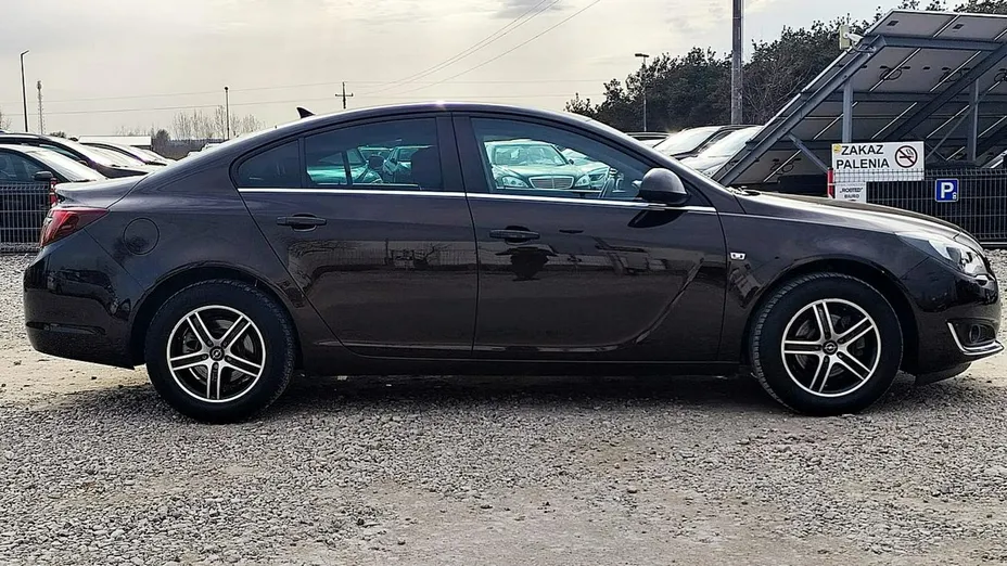 OPEL Insignia -