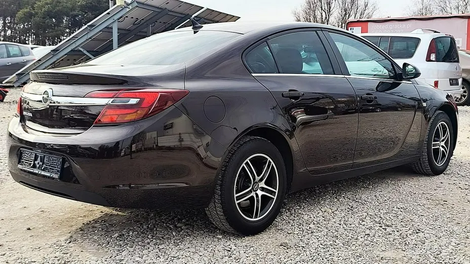 OPEL Insignia -