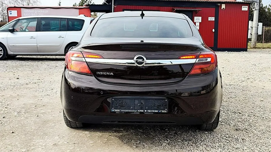 OPEL Insignia -