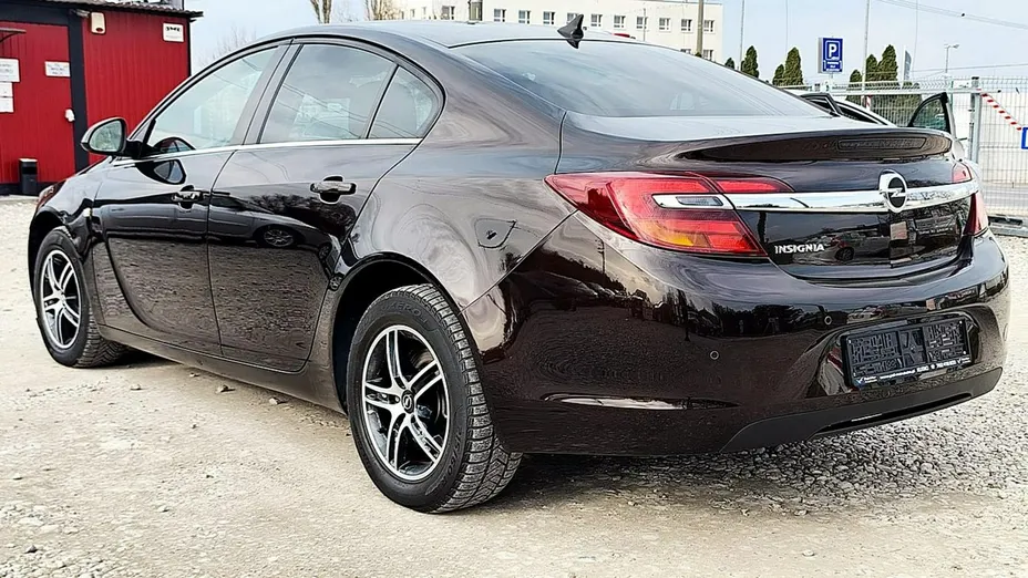 OPEL Insignia -