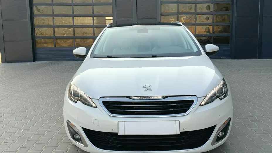 PEUGEOT 308 -