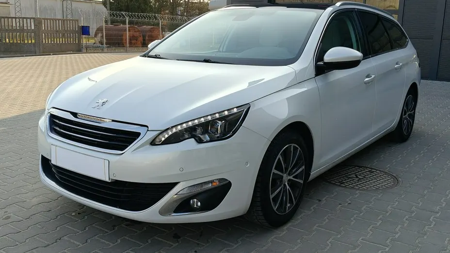 PEUGEOT 308 -