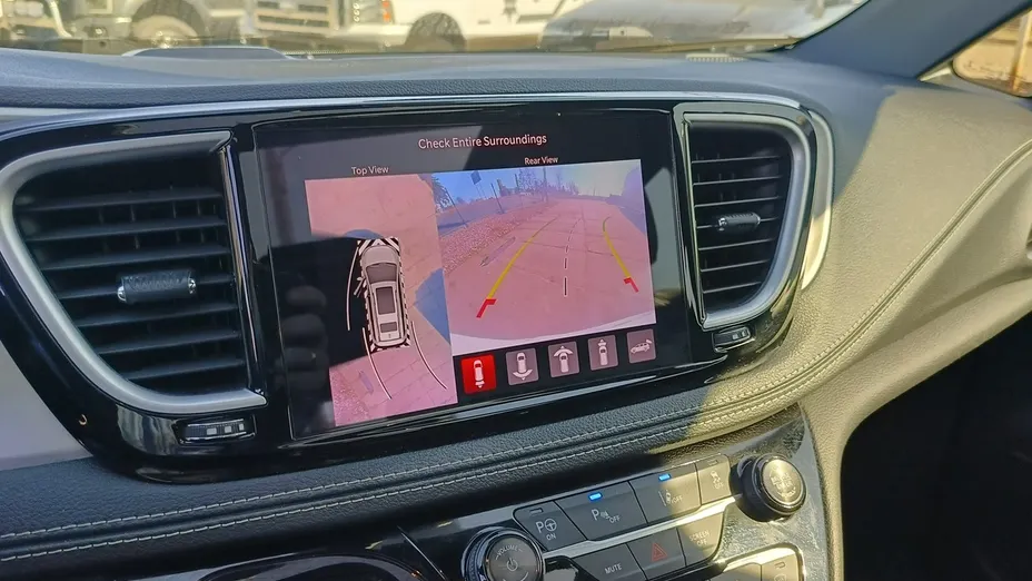 CHRYSLER Pacifica -