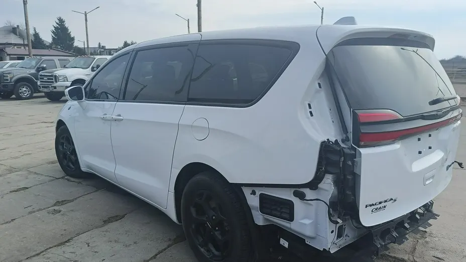 CHRYSLER Pacifica -