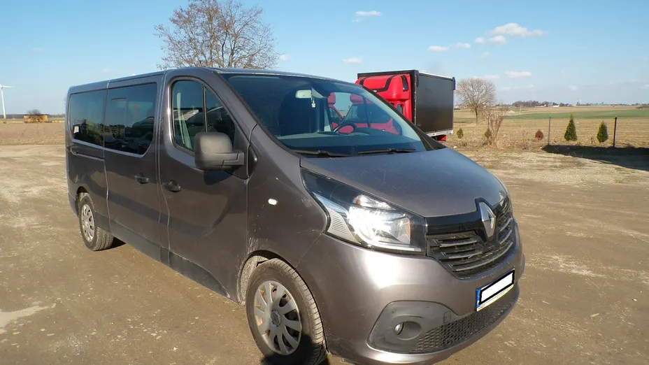 RENAULT Trafic -