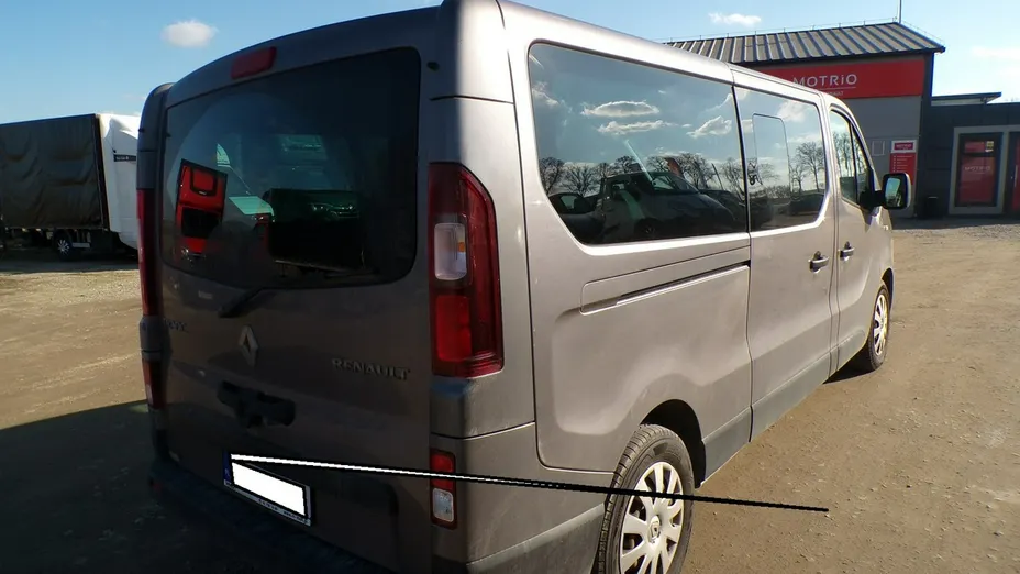 RENAULT Trafic -