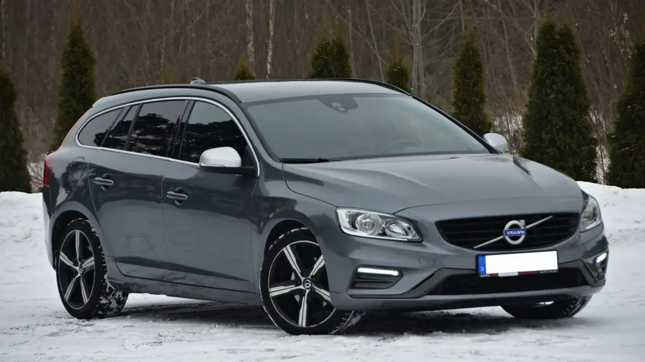 VOLVO V60 -