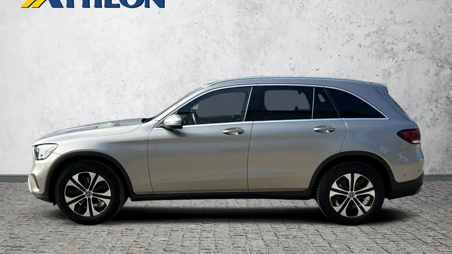MERCEDES-BENZ GLC -