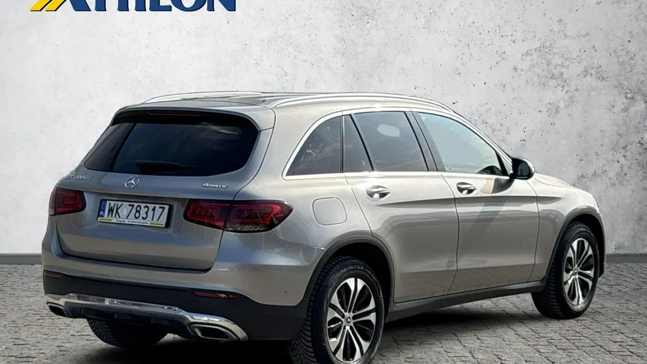 MERCEDES-BENZ GLC -