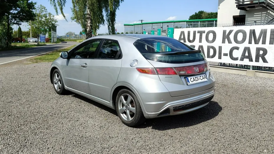 HONDA Civic -