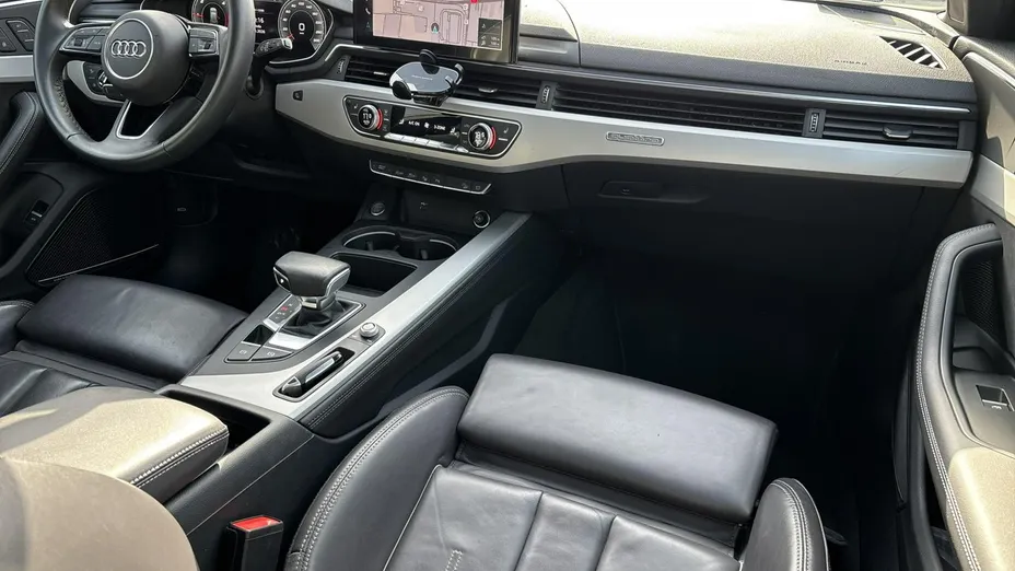 AUDI A4 -