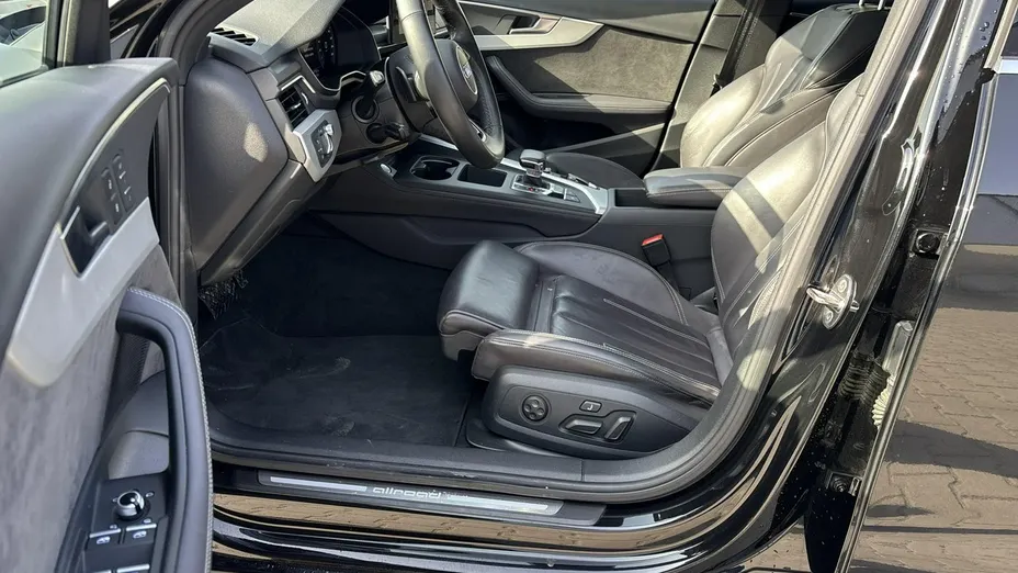 AUDI A4 -