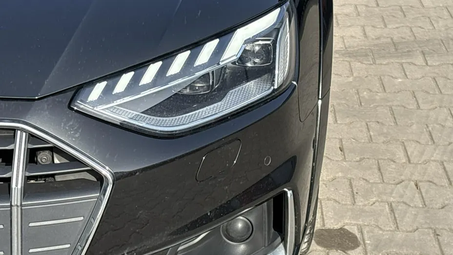 AUDI A4 -