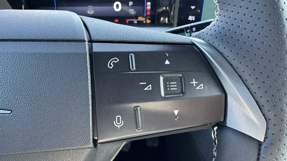 OPEL Grandland X -