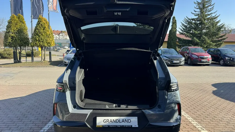 OPEL Grandland X -