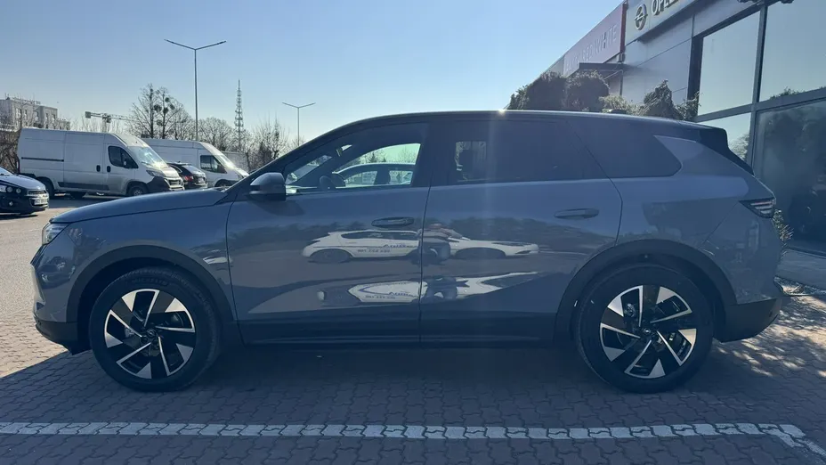 OPEL Grandland X -